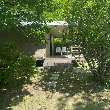 Le Faillal Кемпинг Montpezat-de-Quercy